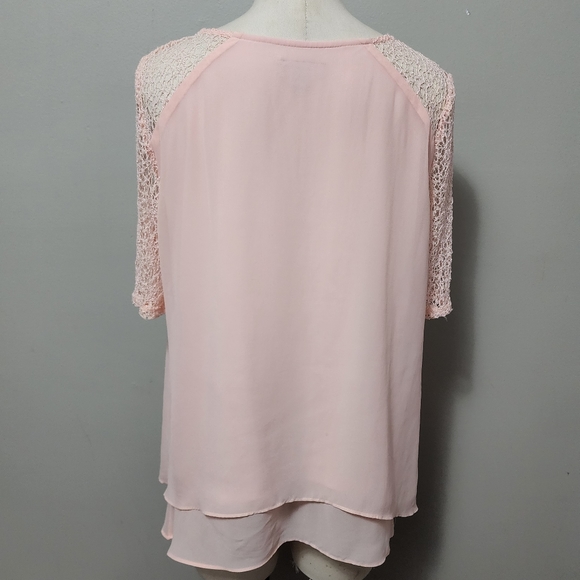 AGB pink chiffon lace sleeve layered blouse size large - Picture 5 of 7